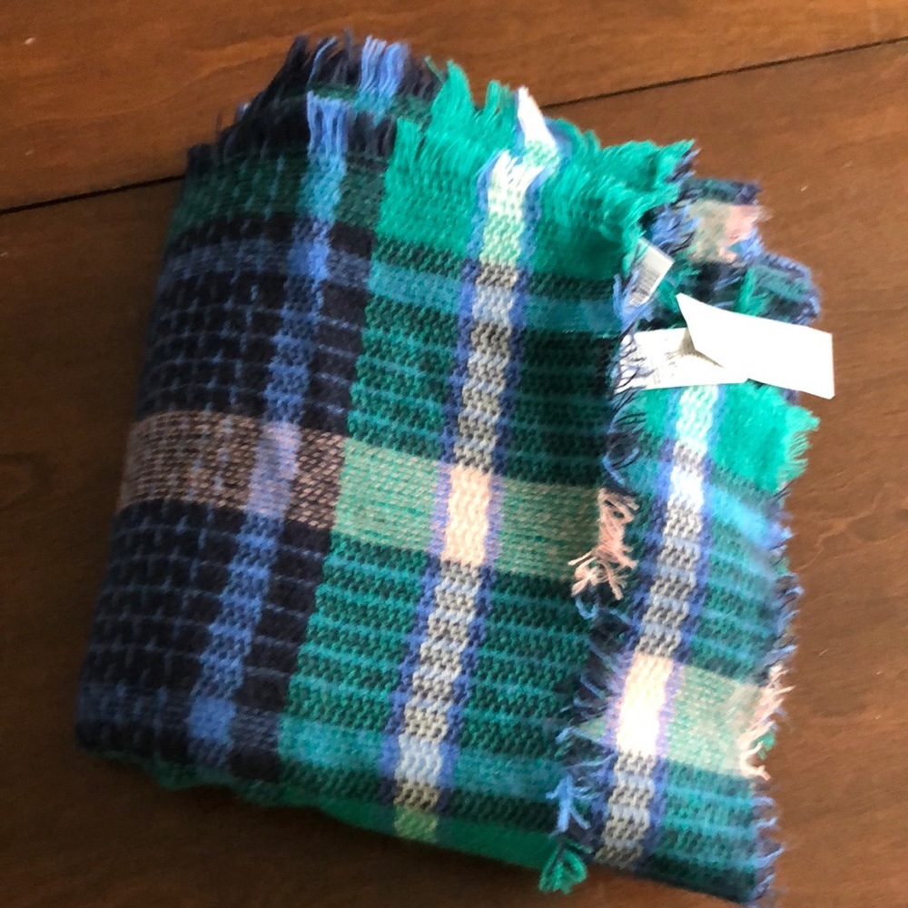 NWT Old Navy Huge Scarf Blanket 84” x 34”